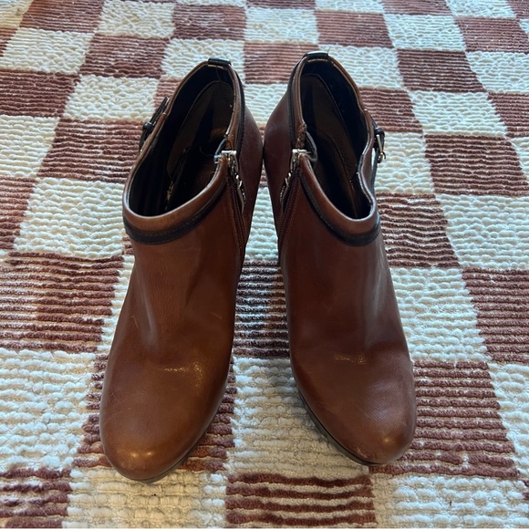 Y2K Guess Brown Leather Wood Zip Up Heeled Platform Ankle Boots Booties Fall - Picture 5 of 7